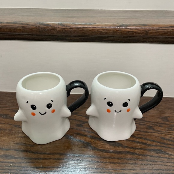 LANG WHITE WHIMSICAL GHOST MUGS NEW 
SET OF 2 - Picture 5 of 6